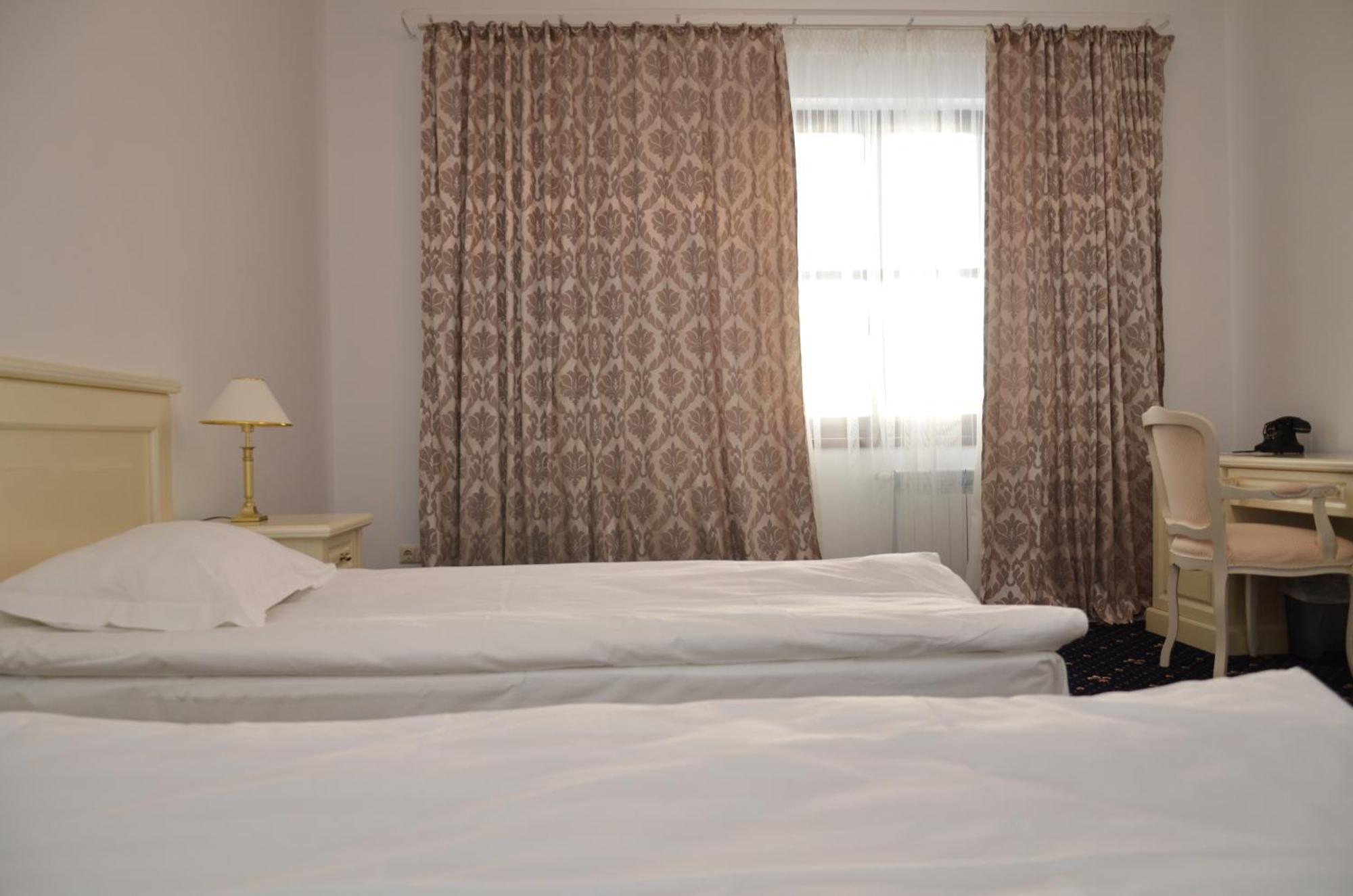 Chateau Royal Hotel Berezovka  Εξωτερικό φωτογραφία
