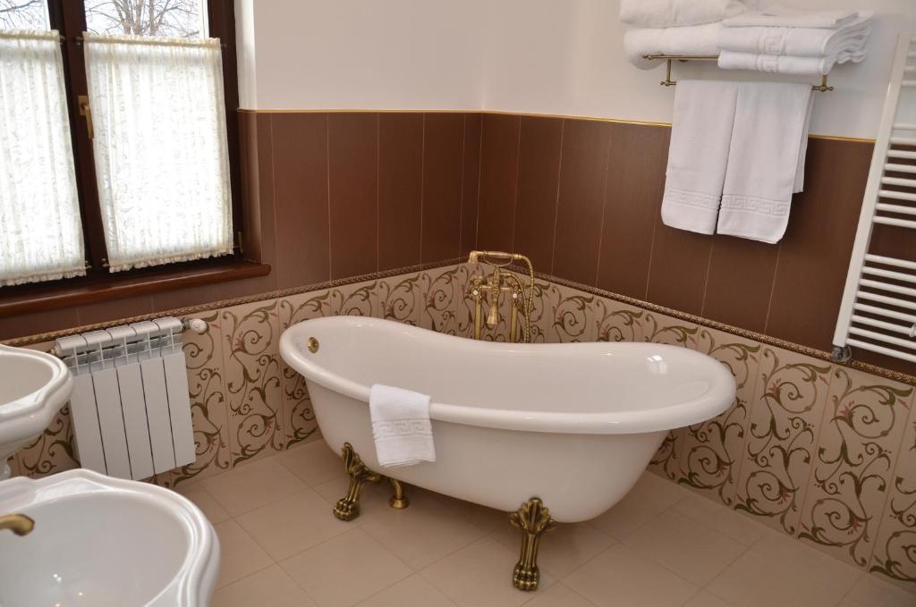 Chateau Royal Hotel Berezovka  Δωμάτιο φωτογραφία