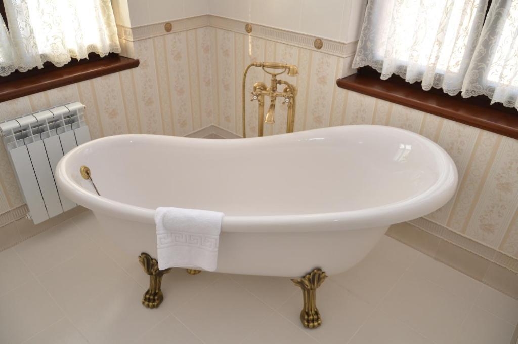Chateau Royal Hotel Berezovka  Δωμάτιο φωτογραφία