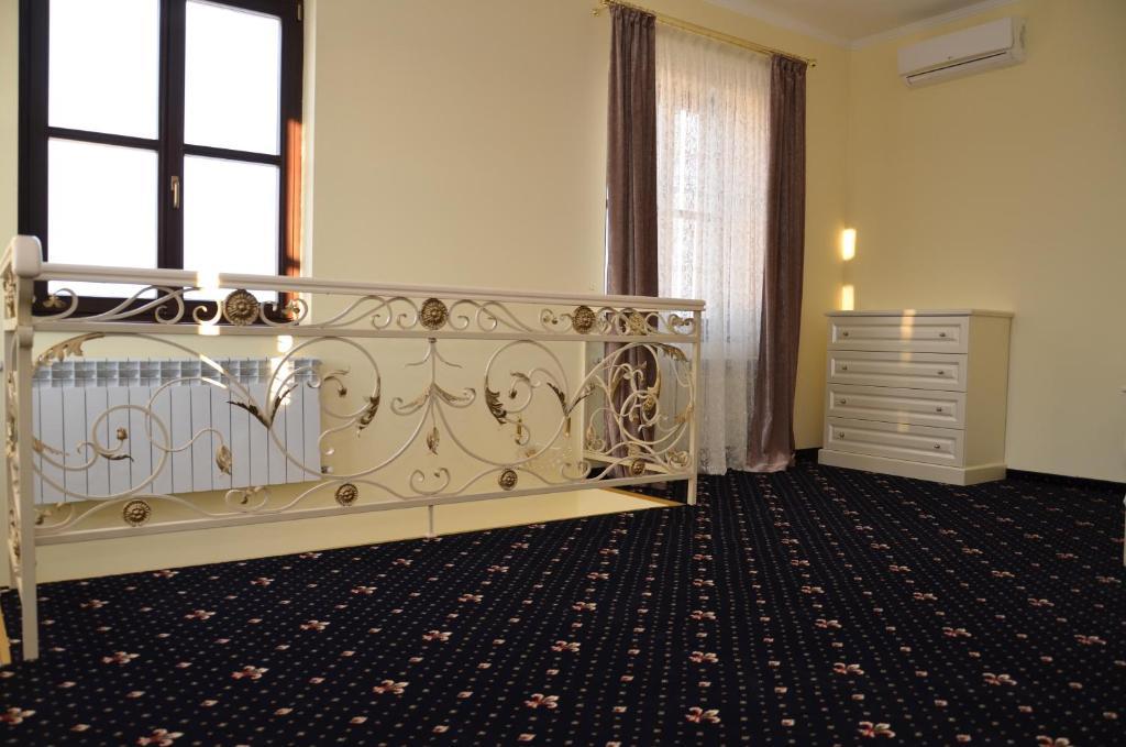 Chateau Royal Hotel Berezovka  Δωμάτιο φωτογραφία